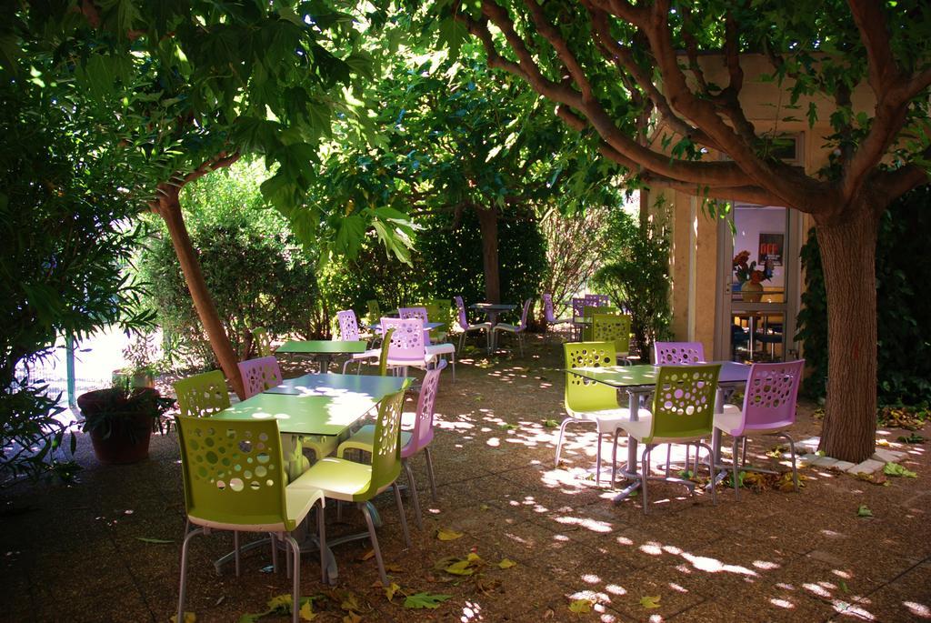 Ibis Budget Avignon Centre Esterno foto